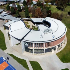 โรงเรียน Macarthur Anglican School ออสเตรเลีย